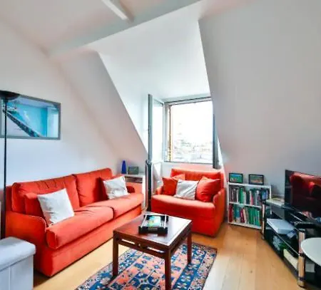 Les Toits De Rue Cler Vue Tour Eiffel Daire