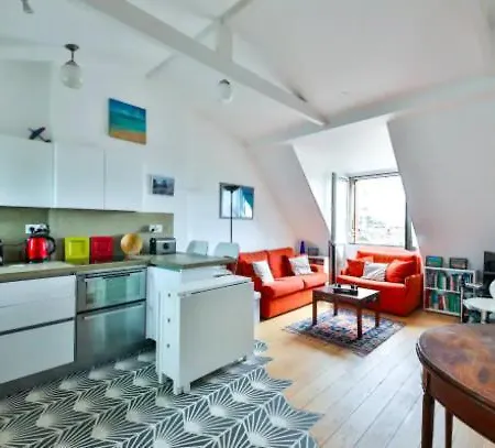 Les Toits De Rue Cler Vue Tour Eiffel Daire Paris