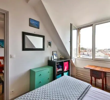 Apartment Les Toits De Rue Cler Vue Tour Eiffel Paris
